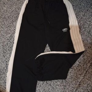 PANTALON HELVAR CON RECORTE VAD